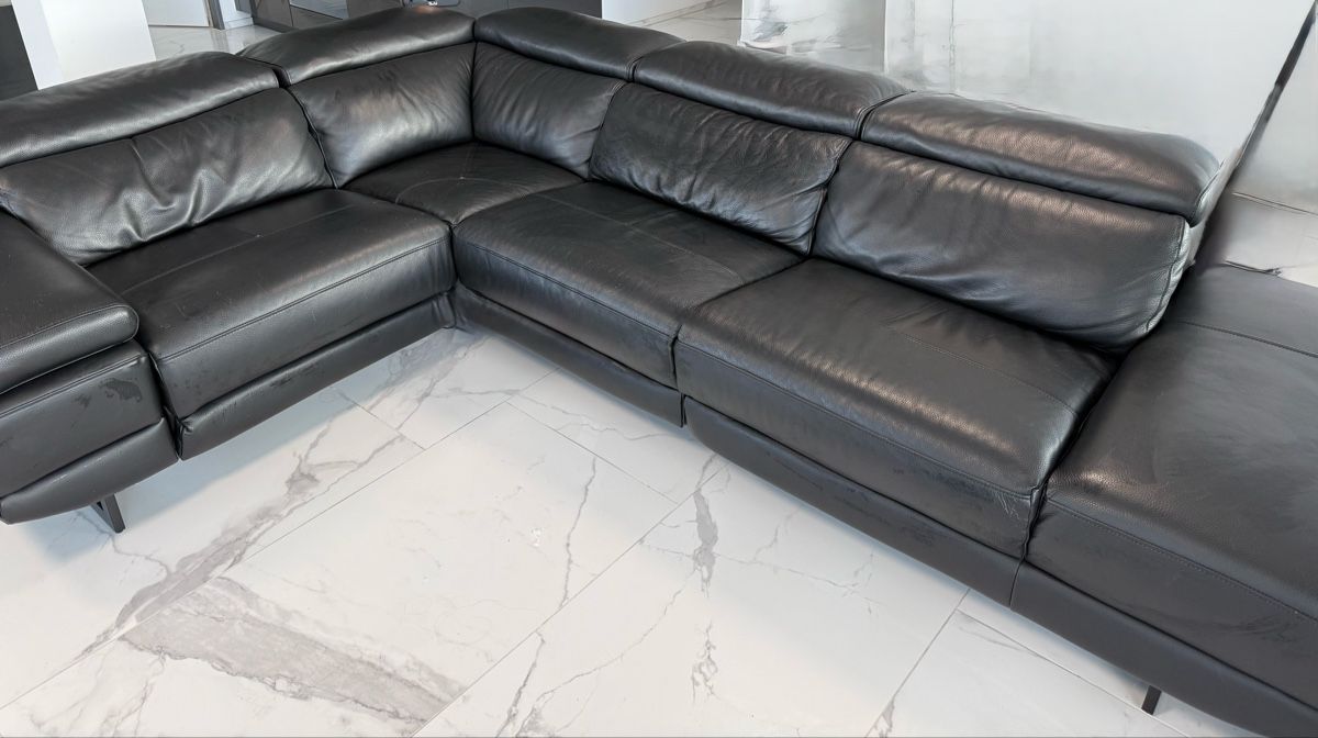 Conforama Sofas: Gratis: Schwarzes Leder-Ecksofa mit elektrischer Relaxfunkti – D'occasion à Oerlingen par ste_22ss 1
