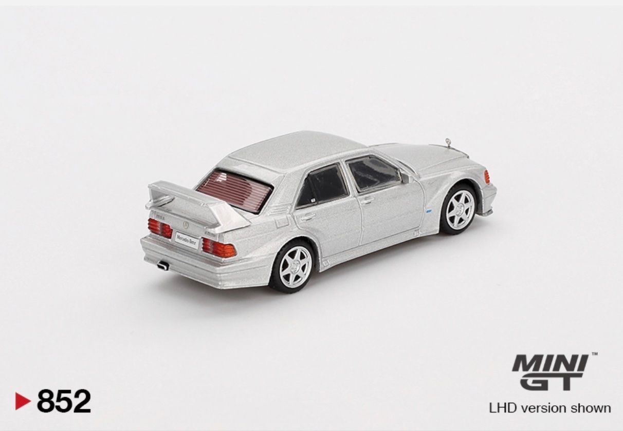 Mercedes-Benz Modellini d'auto: Mercedes-Benz 190E 2.5-16 Evolution II Silver 1/64 Mini GT – Nuovo e nell'imballaggio originale da Wohlen AG venduto da PrivatSammlung 2
