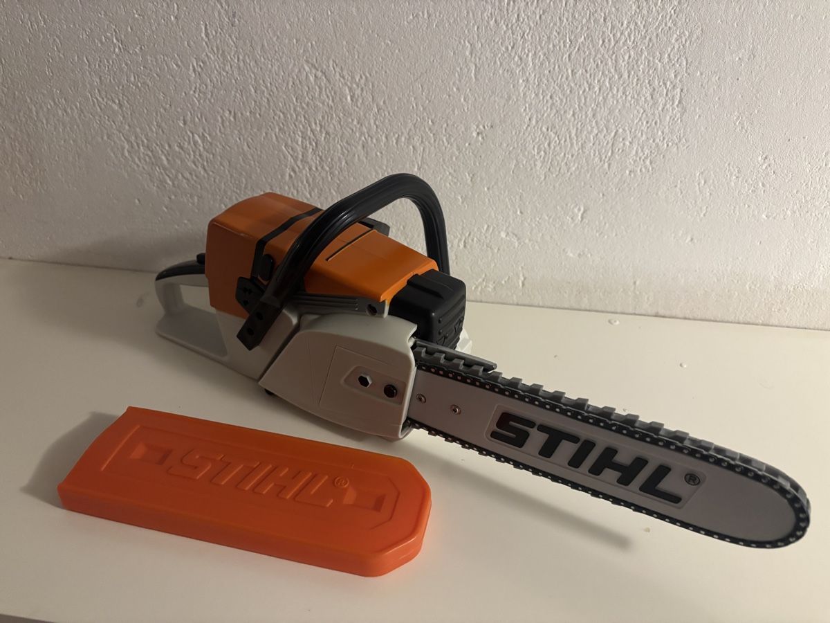 Spielzeuge: Stihl Spielzeug Kettensäge – Gebraucht aus Grosswangen von esruk 2