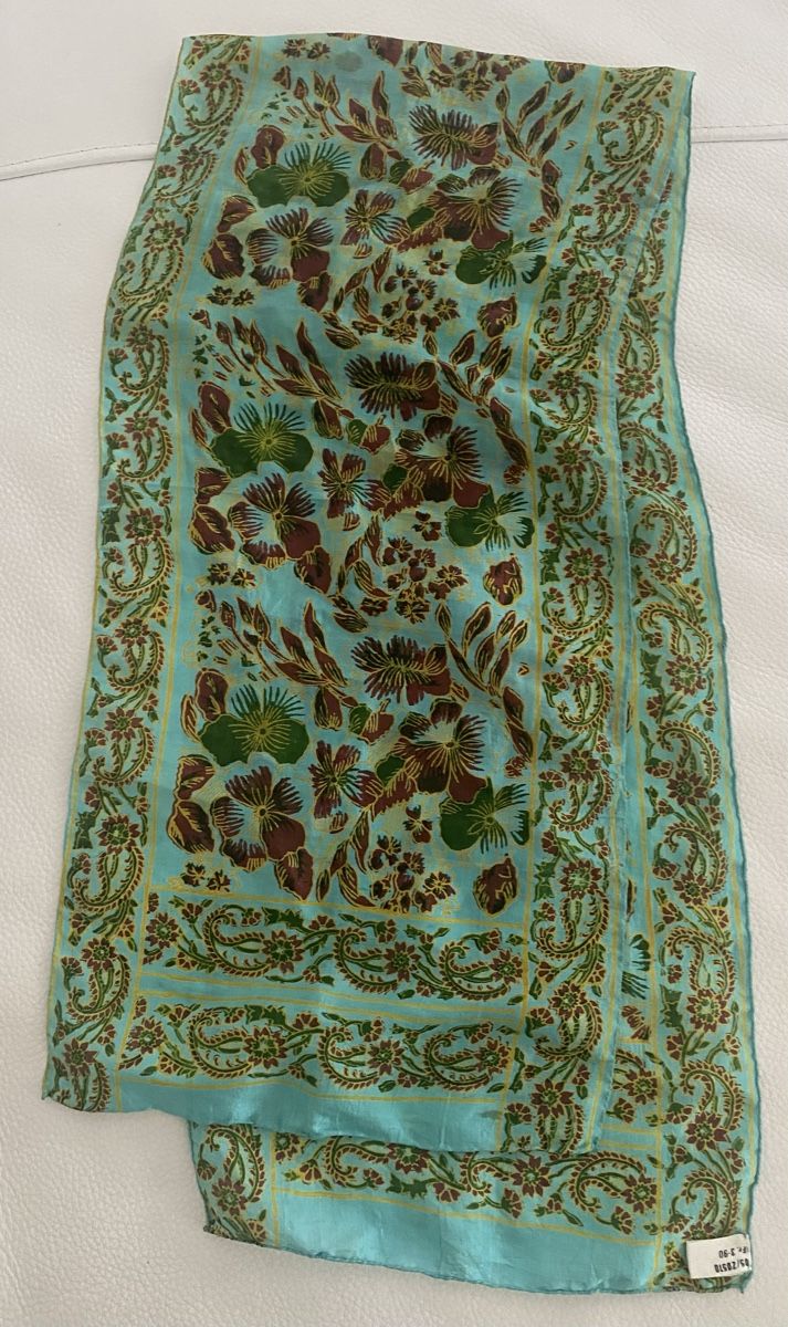 Foulard & Sciarpe: Seiden Schal 🌸 – Usato da Opfikon venduto da Luis144 4