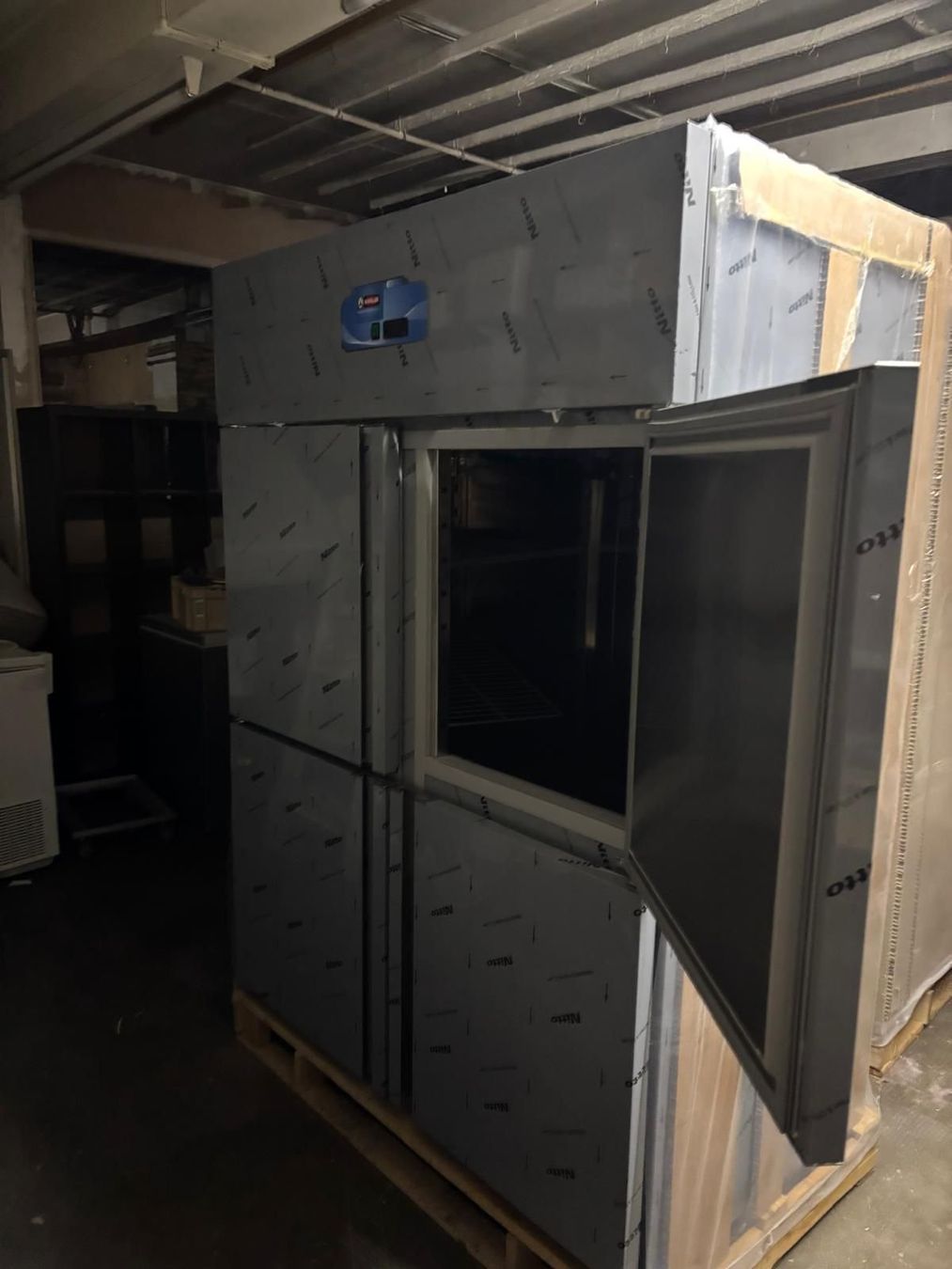 Frigoriferi: Double Frigo professionnelle pour restaurant – Nuovo e nell'imballaggio originale da Neuchâtel venduto da Megas10
