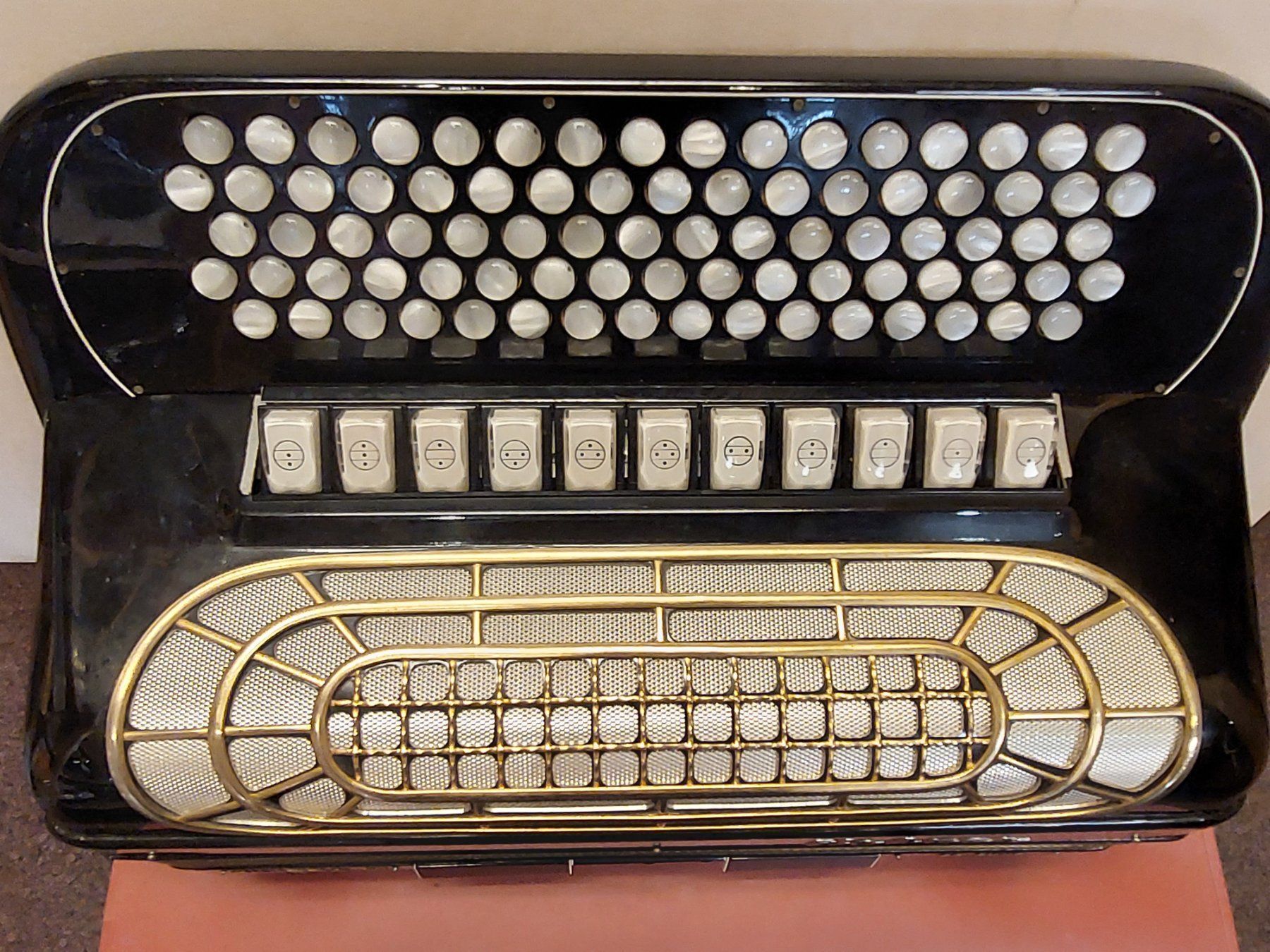 Hohner Strumenti musicali: Akkordeon Chromatisch / Knopf/ Hohner – Usato da Davos Platz venduto da wauwauin 2