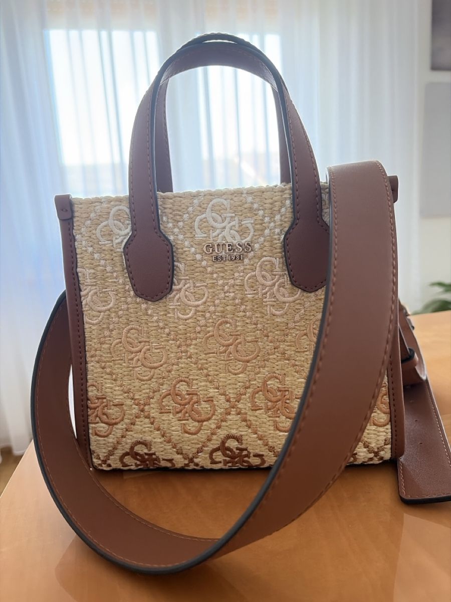 Taschen für Damen: Guess  – Neu (gemäss Beschreibung) aus Geroldswil von J_10
