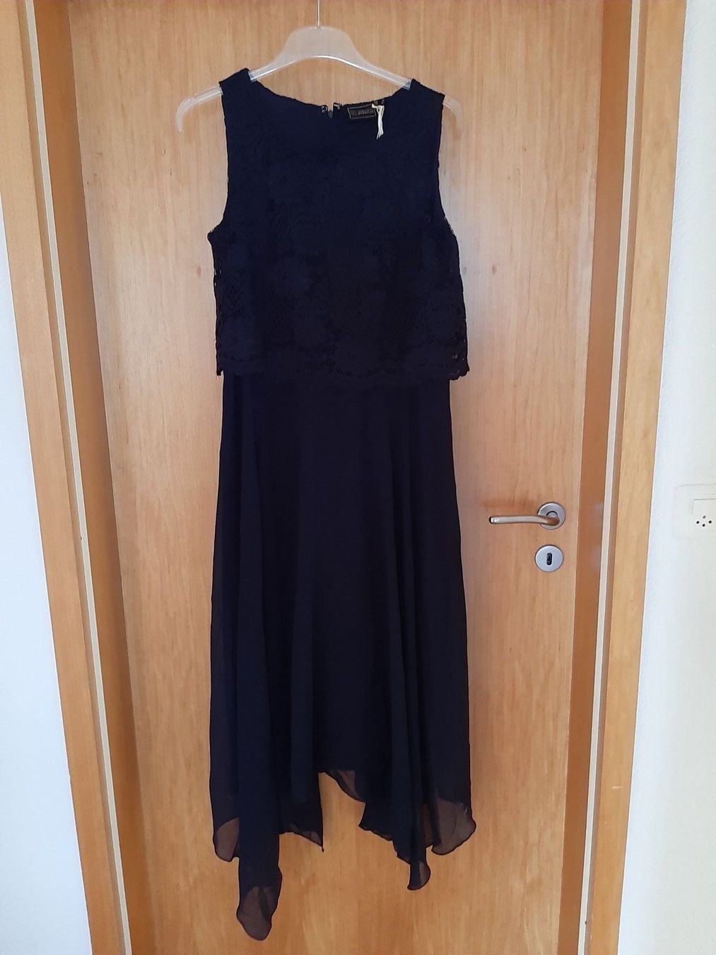 Vestiti: Abendkleid Neu Gr. 40 – Nuovo e nell'imballaggio originale da Schmitten venduto da Renistern68