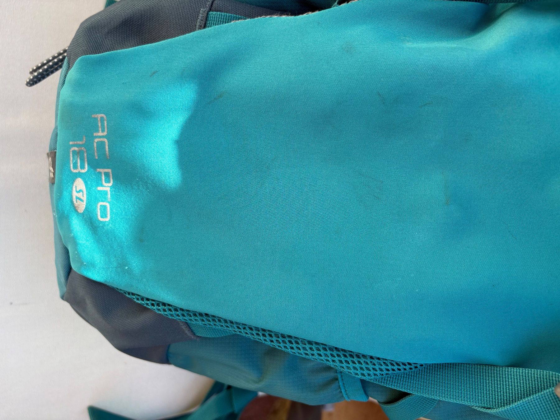 Deuter Zaini: Deuter AC Pro 18L Rucksack – Usato da Uerkheim venduto da ruthb2112 2