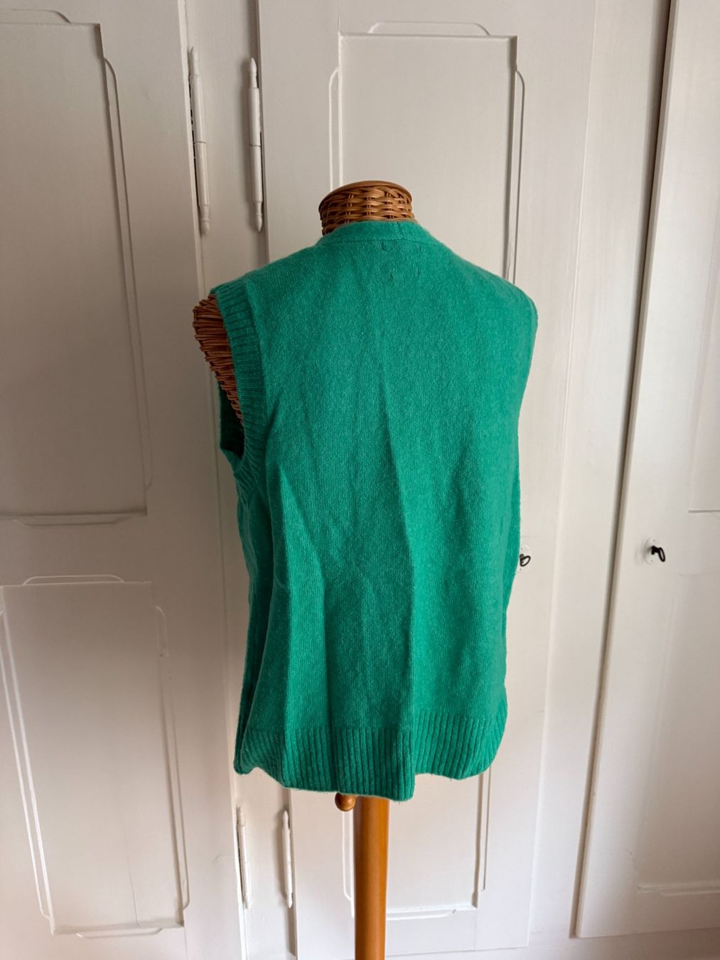 Massimo Dutti Gilets: MASSIMO DUTTI - Strickgilet grün M – D'occasion à Zürich par Diazaio 2