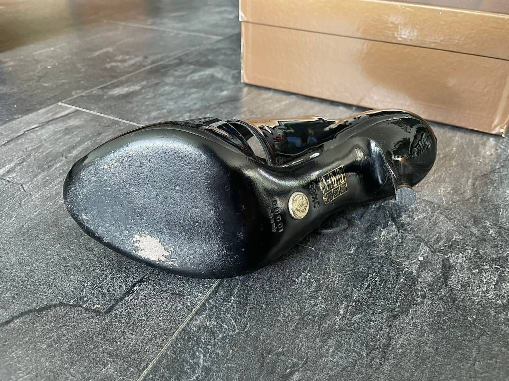 Scarpe da donna: Gucci Sandalen Schwarz Grösse 38.5 – Usato da Sissach venduto da Akimbaro 2
