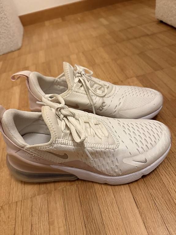 Scarpe da donna: Sportschuhe – Usato da Wallisellen venduto da hug_pf77