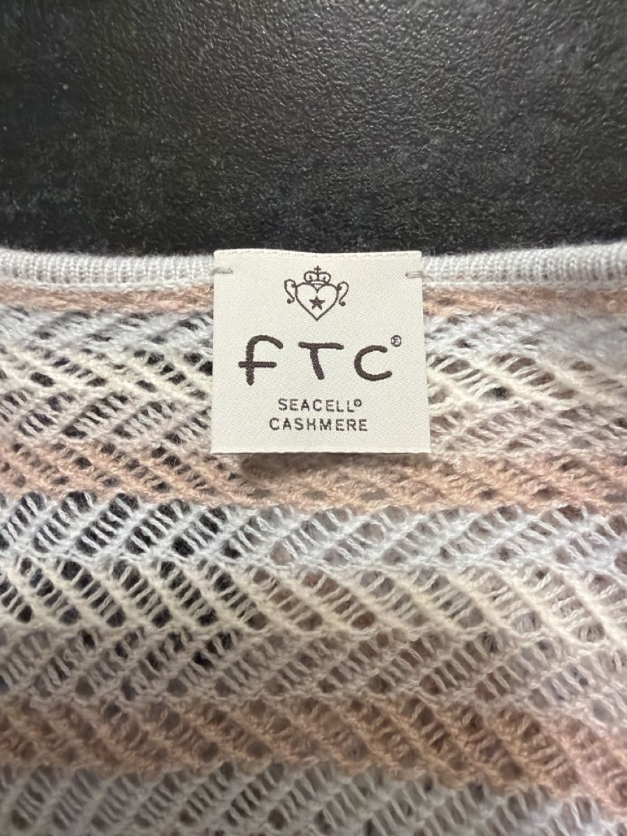 FTC Pulls & Sweat-shirts: Cashmere FTC Pullover S – D'occasion à Däniken SO par NBdesign 1