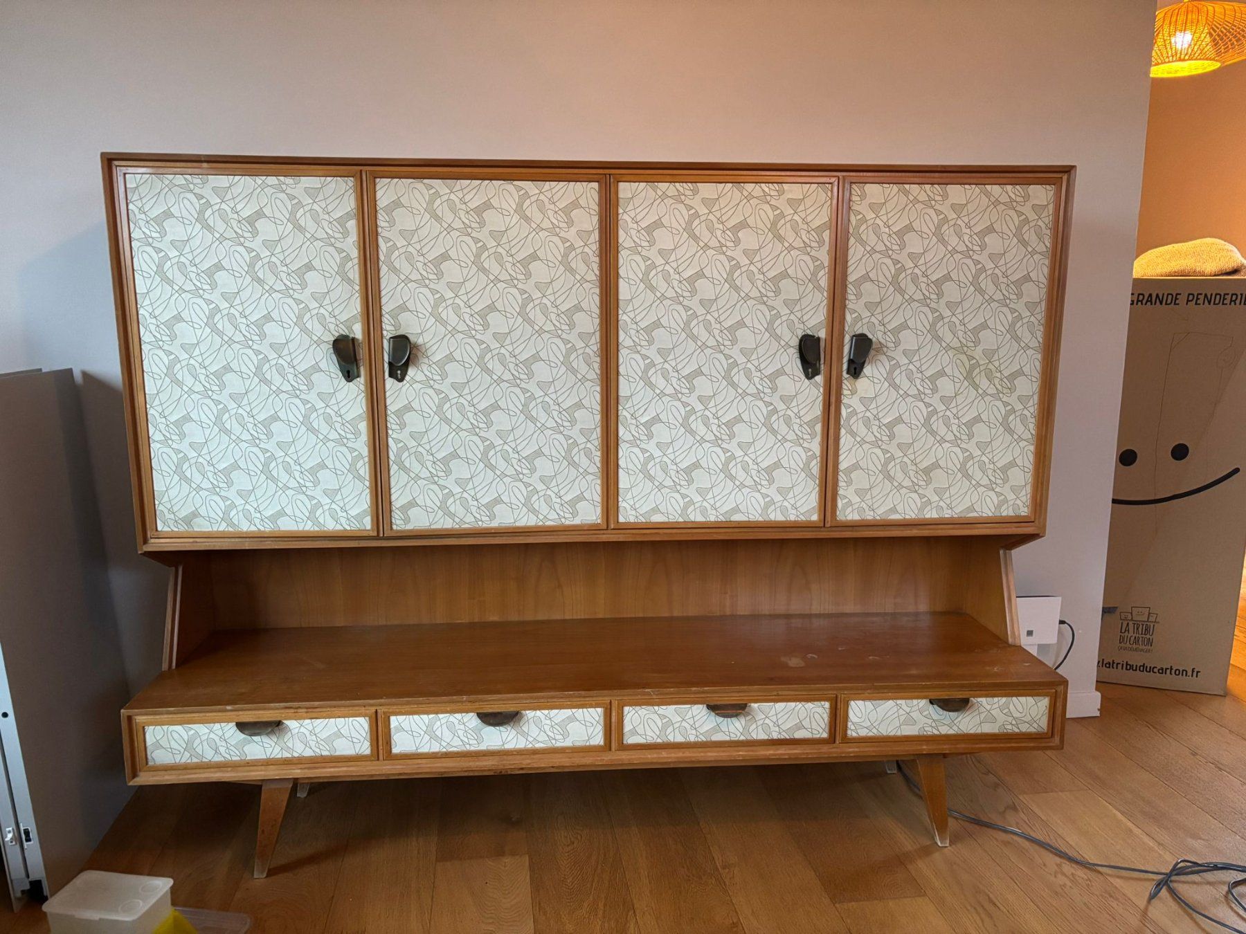 Buffets: Buffet vintage, bois clair, design unique – D'occasion à Vésenaz par AudeS 1