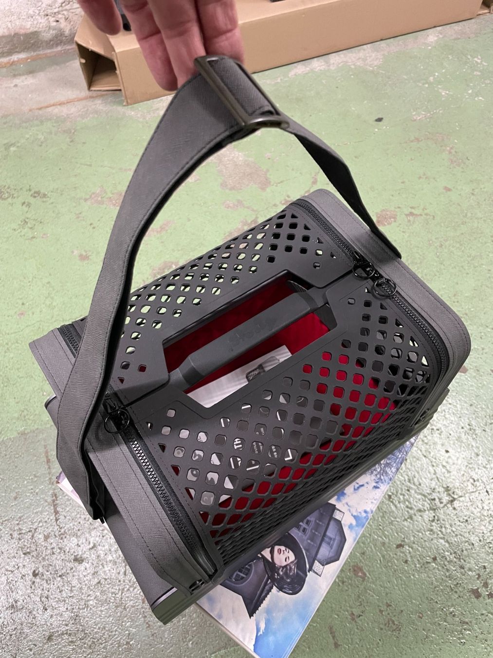 4pets Gabbie, trasporto & Sicurezza: Tragbare Hundebox – Usato da Beinwil am See venduto da FischerAutomobileAG 3