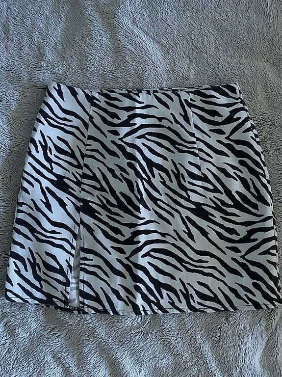Shein Röcke: Zebra Minirock S – Gebraucht aus Zürich von mar_5gpw