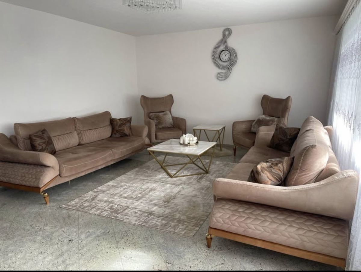 Sofas: Möbelset: 2xSofa + 2xSessel – Gebraucht aus Landquart von xhani91 1