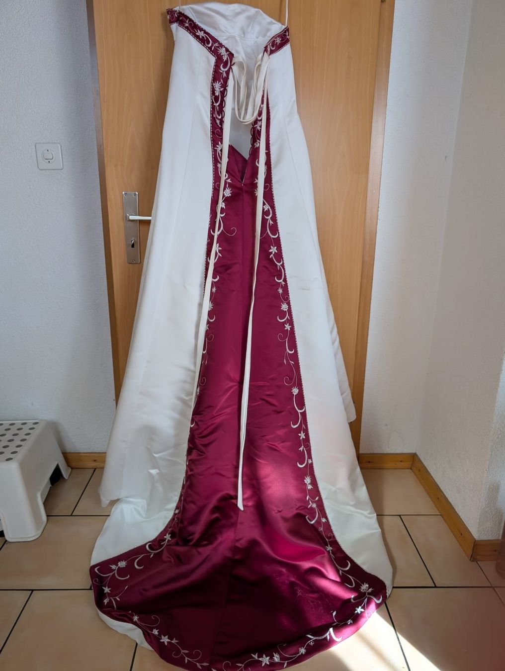 Vestiti: Hochzeitskleid Marke Honigmond – Usato da Kradolf venduto da ver_p9ym 4