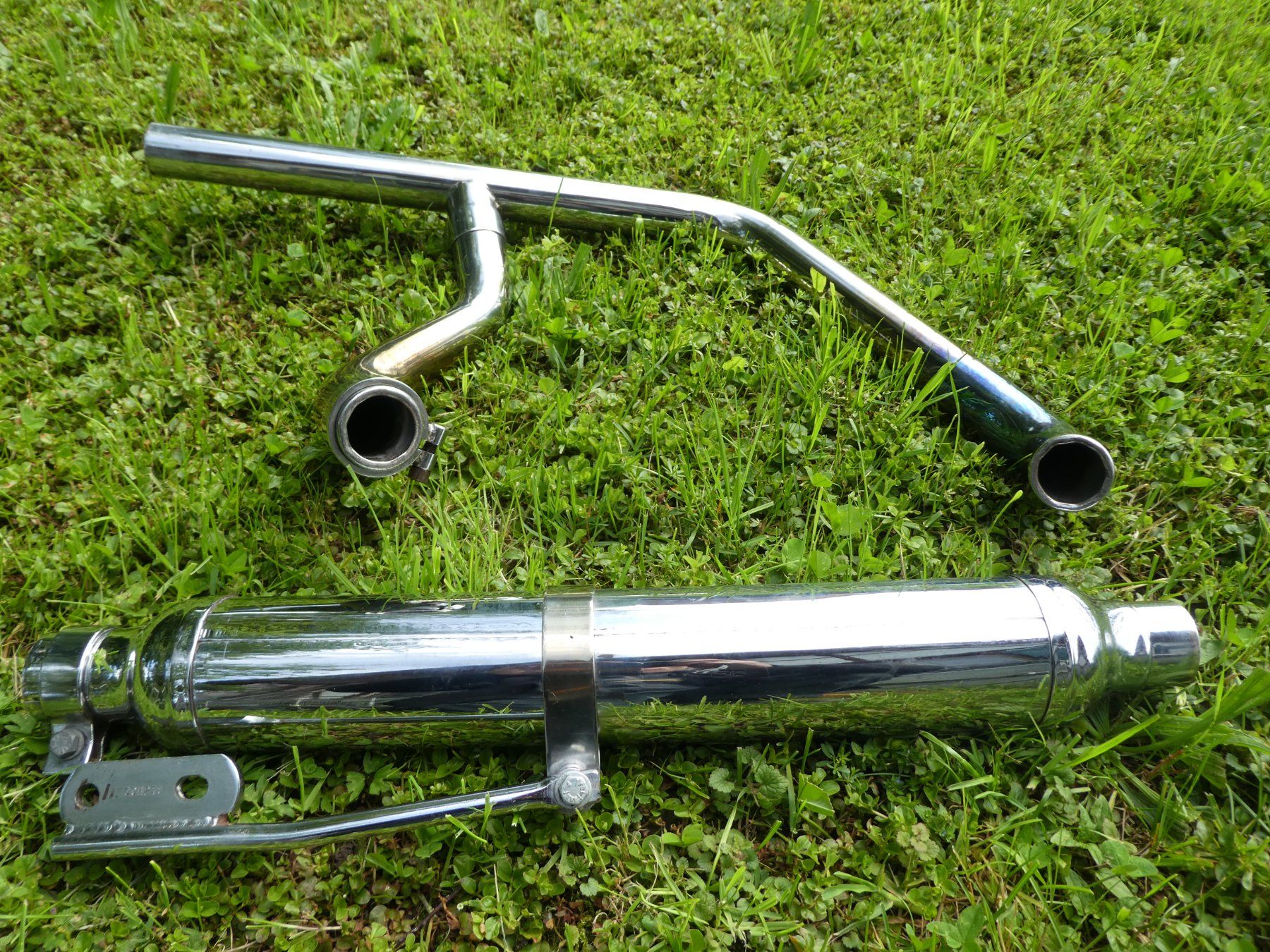 Harley-Davidson Alle Motorradersatzteile: Harley Davidson Cigar Muffler 2 into 1 Vintage with Pipe – Gebraucht aus Schwadernau von  3
