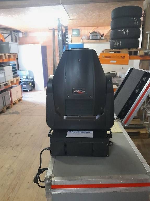 Lampade: 4Stk. Movingheads Varyscan P6 mit Cases – Usato da Ossingen venduto da BCM-40