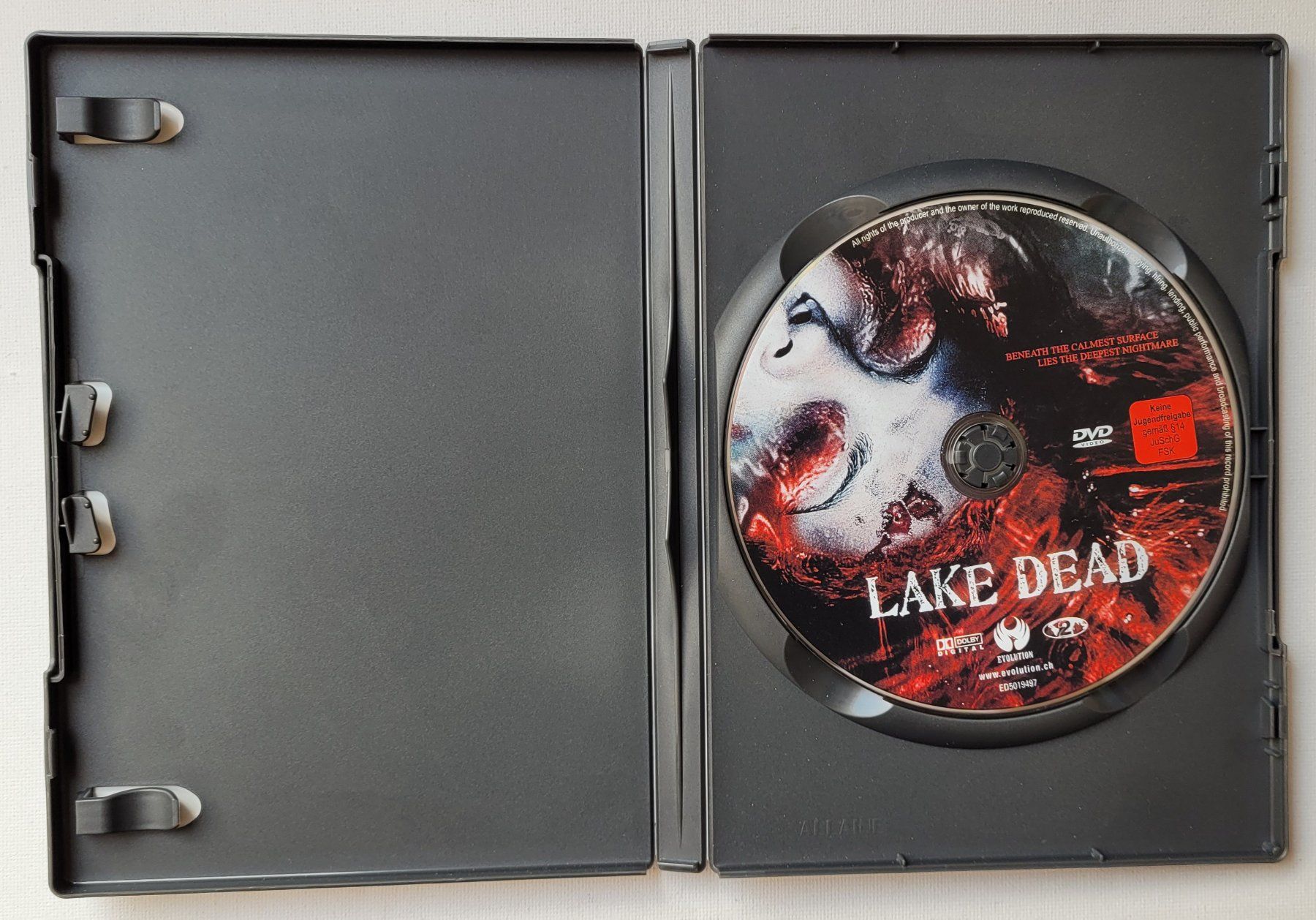 Tutti i DVDs: LAKE DEAD – UNCUT VERSION – Usato da Neftenbach venduto da Mador6 1