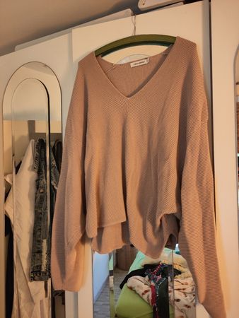 Herbstlicher Strickpullover Gr. M, beige, V-Ausschnitt