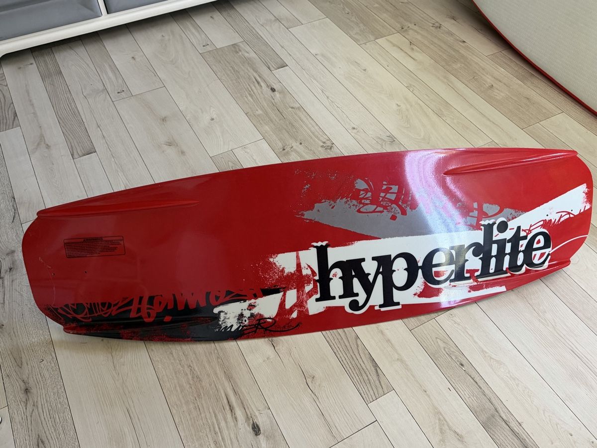 Hyperlite Surfboards & Schwimmbrette: Hyperlite Wakeboard Premier 141cm mit Watson Bindung – Gebraucht aus Stein am Rhein von bep2 1