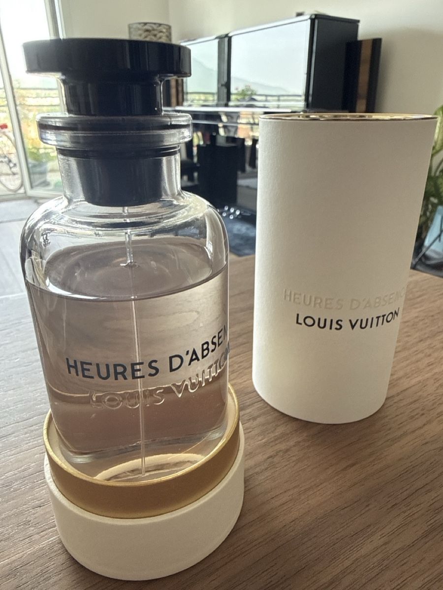 Louis Vuitton Parfum & Eau de Toilette: Authentic Louis Vuitton Heures d'Absence Perfume 100ml  – Gebraucht aus Genève von Vsin 1