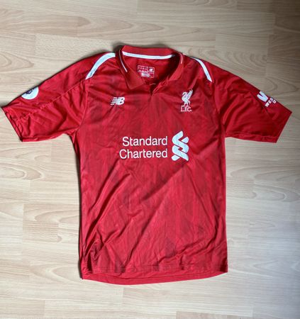 Rotes FC Liverpool Trikot Grösse L