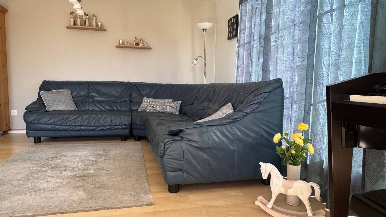 Sofas: Grosses Sofa gratis abzugeben – Gebraucht aus Herisau von andrin.steiner 2