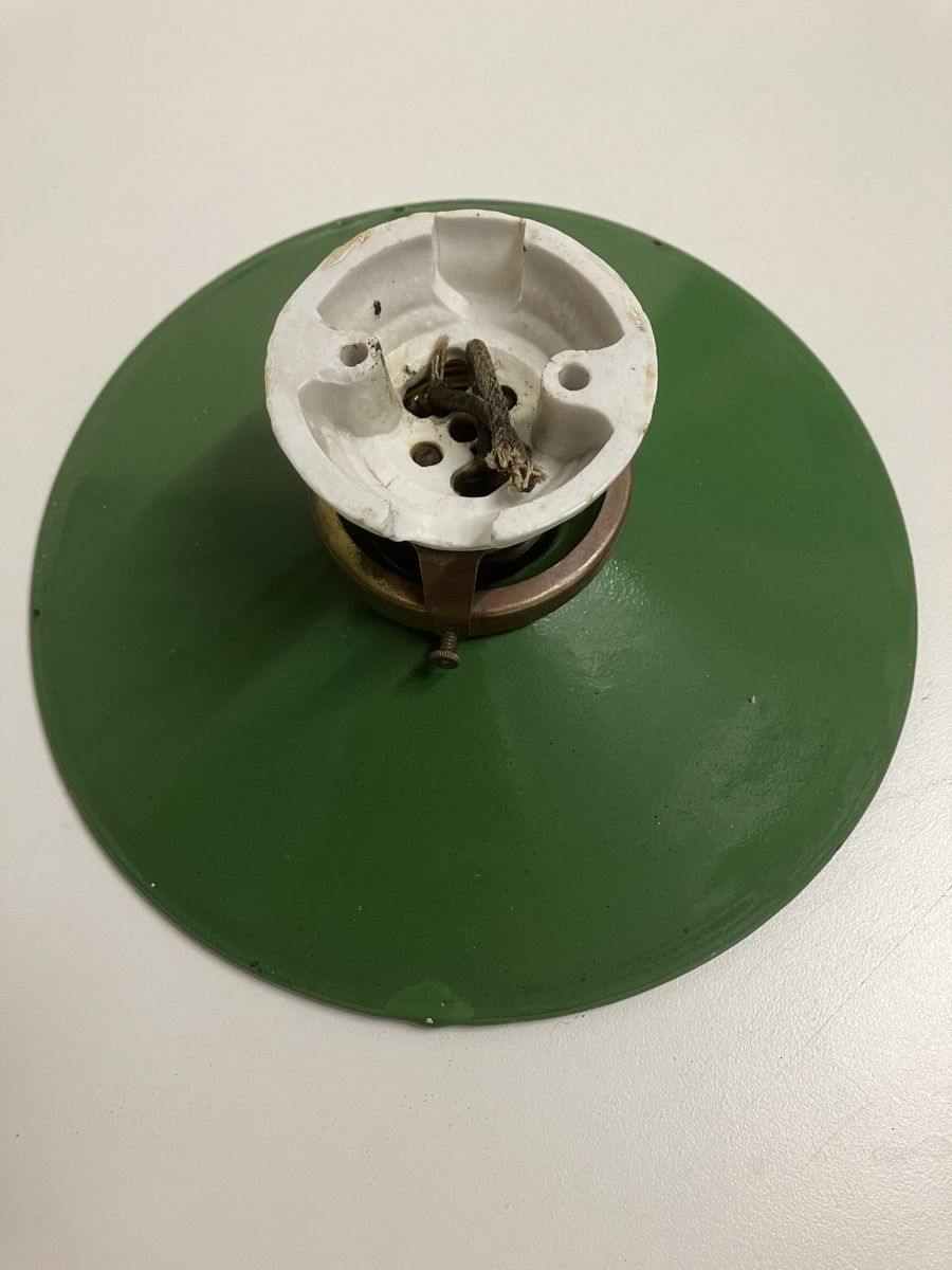 Lampadari & plafoniere: Alte grüne Lampenschirm Deckenlampe Emaille  – Usato da Gossau SG venduto da skalar01