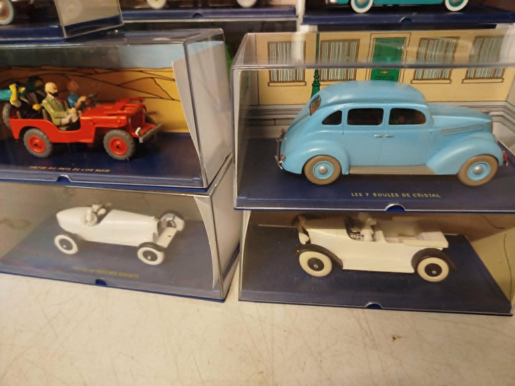 Modellini d'auto: Voiture Tintin - 59 pièces. – Usato da La Chaux-de-Fonds venduto da Emmaus2300CDF 6