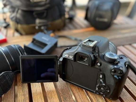 Canon Kamera: Canon EOS 600D Spiegelreflexkamera-Set mit 2 Objektiven – Gebraucht aus Kriens von Rina456 4