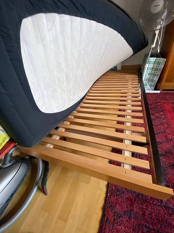 Letti: Bett – Usato da Zürich venduto da al4hed 1