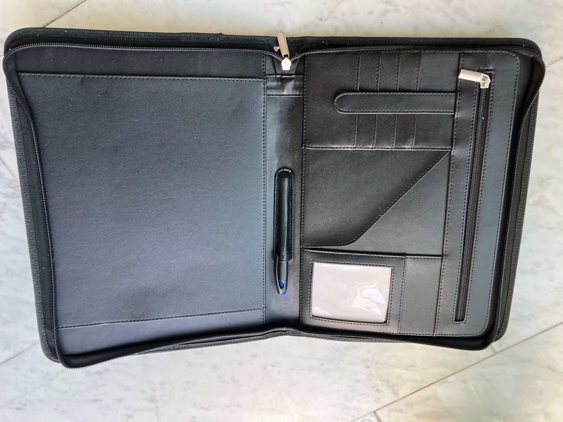 Koffer & Taschen: Aktenmappe Schreibmappe schwarz neu – Gebraucht aus Boll von Maigloeckchen 1
