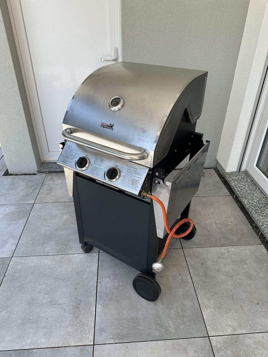Griglie: Grill Brabecue FUST Primotecq – Usato da Boudevilliers venduto da Voirino