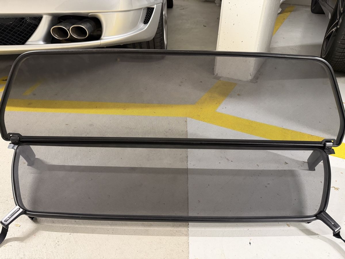 Mercedes-Benz Tutti pezzi di ricambio auto: Mercedes Benz SL 129 Windschott – Usato da Rapperswil SG venduto da Whitecielo 3