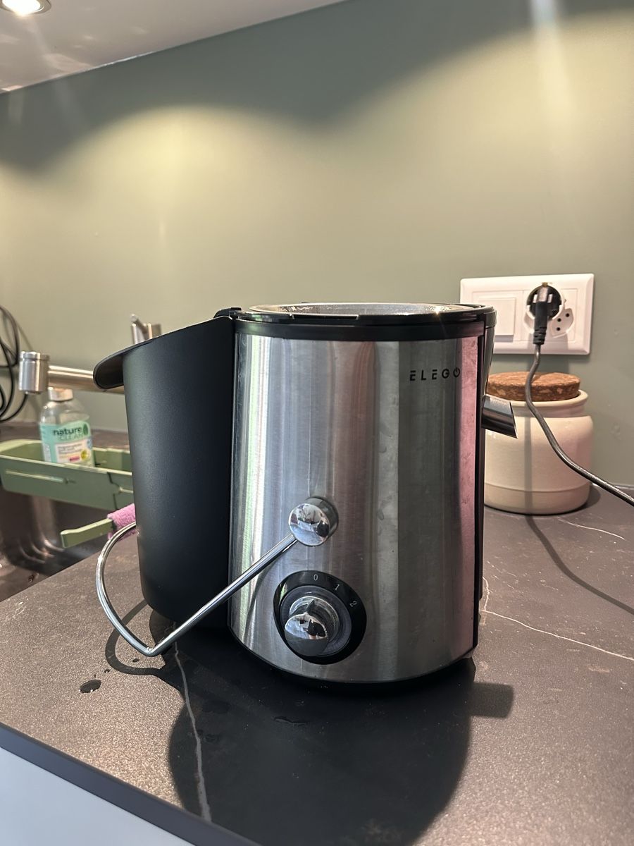 Elettrodomestici da cucina: Entsafter Elego, Edelstahl mit Zubehör – Usato da Binningen venduto da gal_cbz7