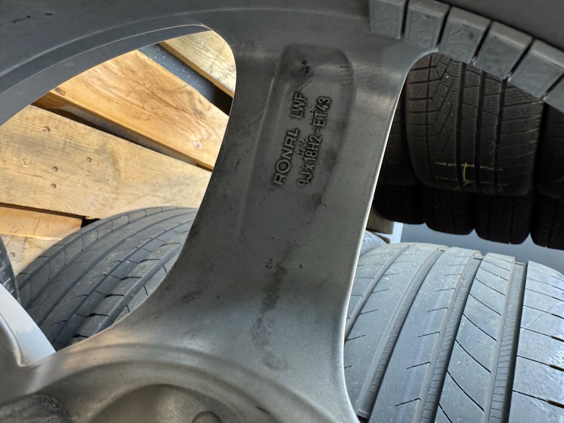 Porsche Pneumatici & Ruote complete: Porsche Caymann Winterräder – Usato da Schlieren venduto da S2K 5