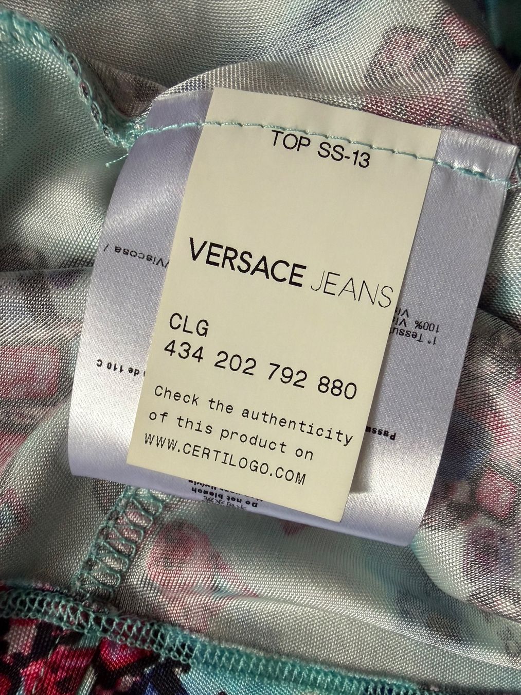 Versace Top: VERSACE TOP  Gr. 42IT   Neu mit Etikett 235,- – Nuovo e nell'imballaggio originale da Interlaken venduto da Bona55 6