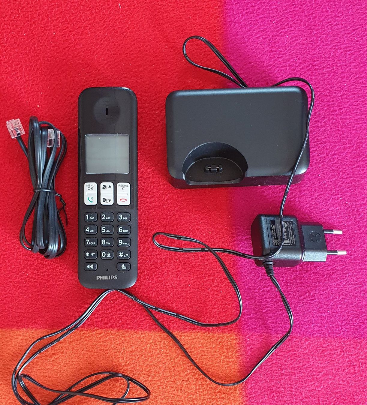 Philips Telefone: téléphone main libres Philips D230 neuf – Gebraucht aus Servion von meno999
