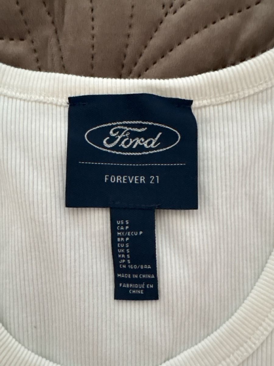 Top: Ford Top Weiss Grösse S – Usato da Zwillikon venduto da Eni88 2