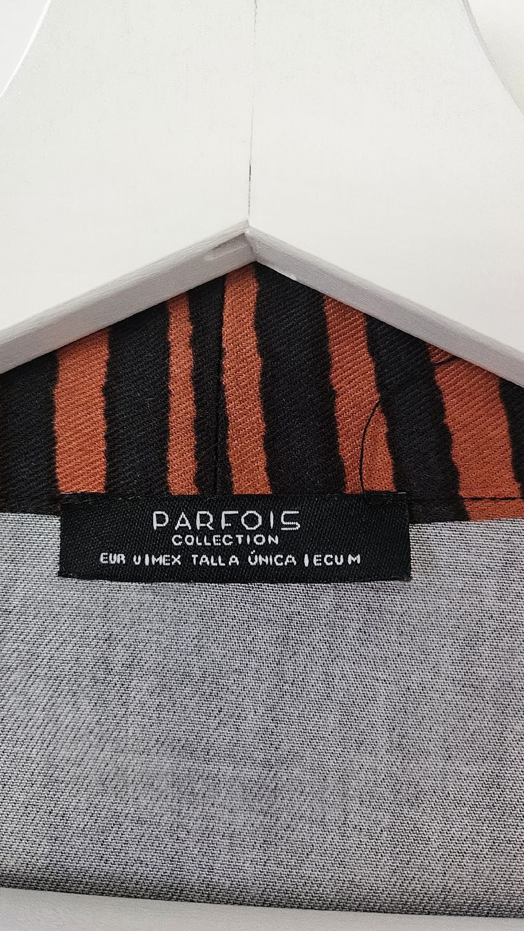 Internationale Kunst: Farbiger Kimono mit Leopard auf Rückseite Gr.M – Gebraucht aus Hettlingen von Leaena279 4