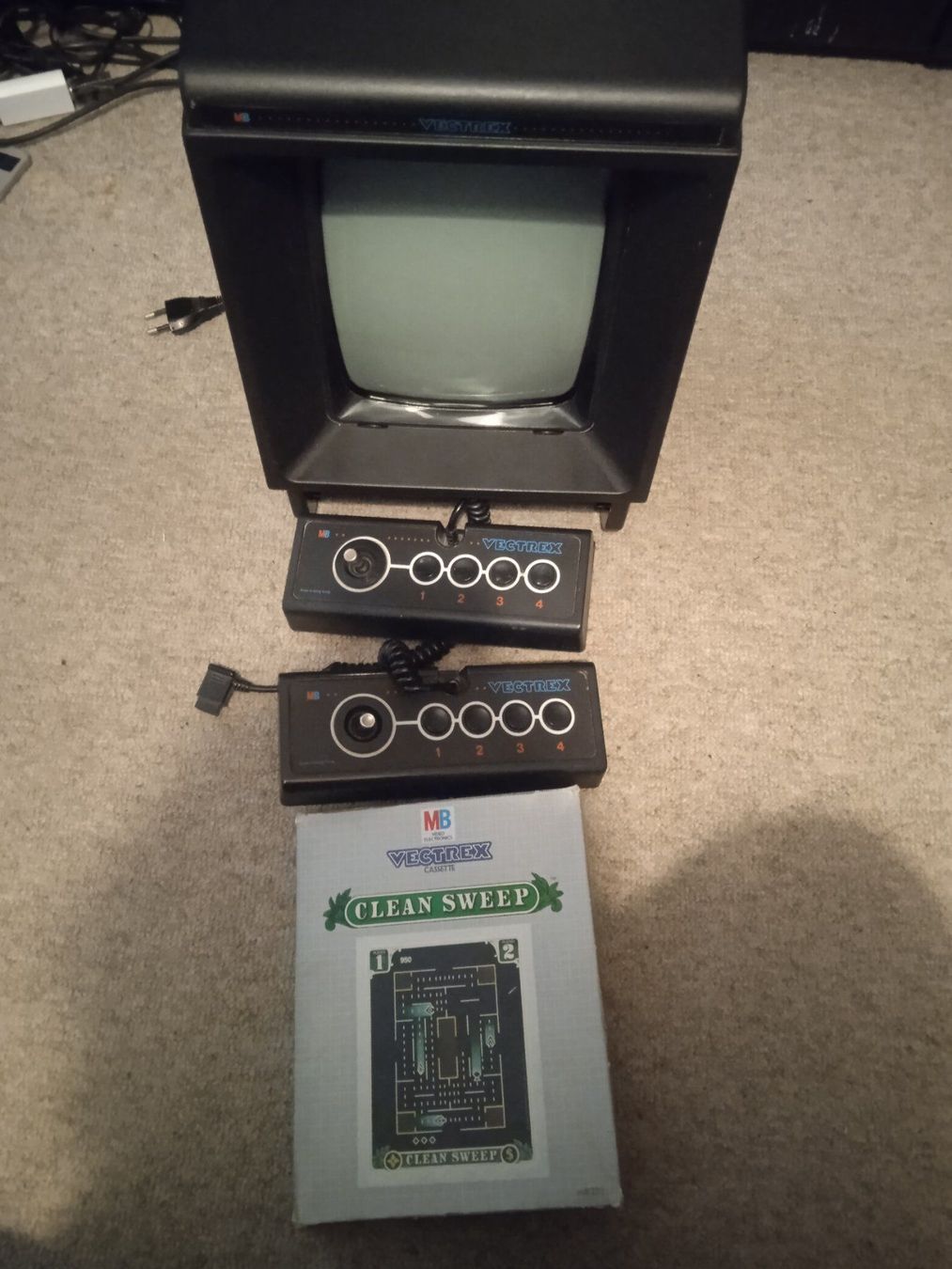 Console: Vectrex Konsole mit 2 Controller und Game – Usato da Turbenthal venduto da fatalbeauty 1