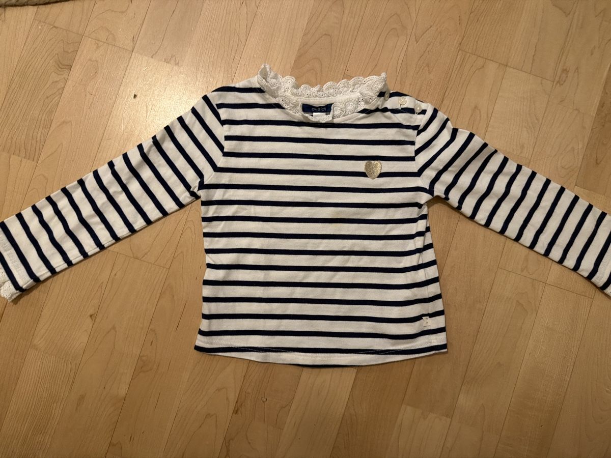 Okaidi Pulls et sweat-shirts: Okaidi Shirt, 98-104 – D'occasion à Baden par Vanessa55555