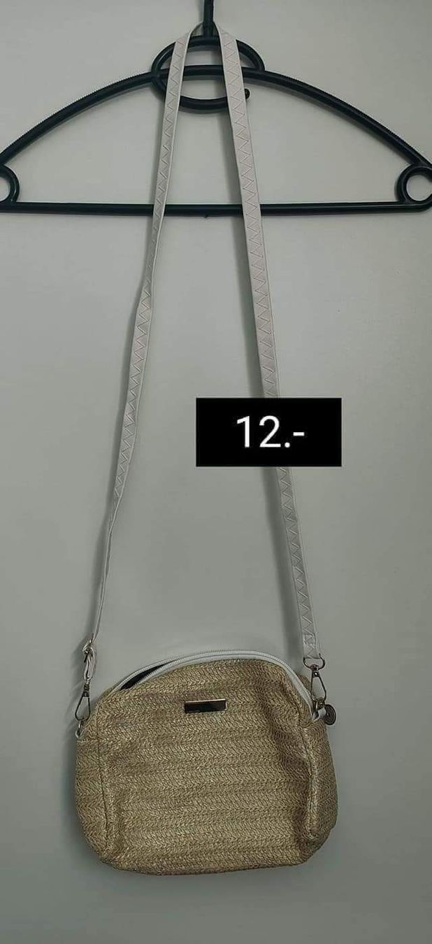 Borse da donna: Taschen sale 2 – Nuovo (secondo la descrizione) da Beromünster venduto da aniram90