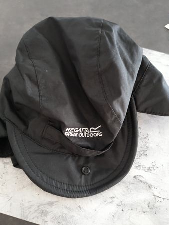Regatta Mütze mit Ohrenklappen schwarz gute Zustand
