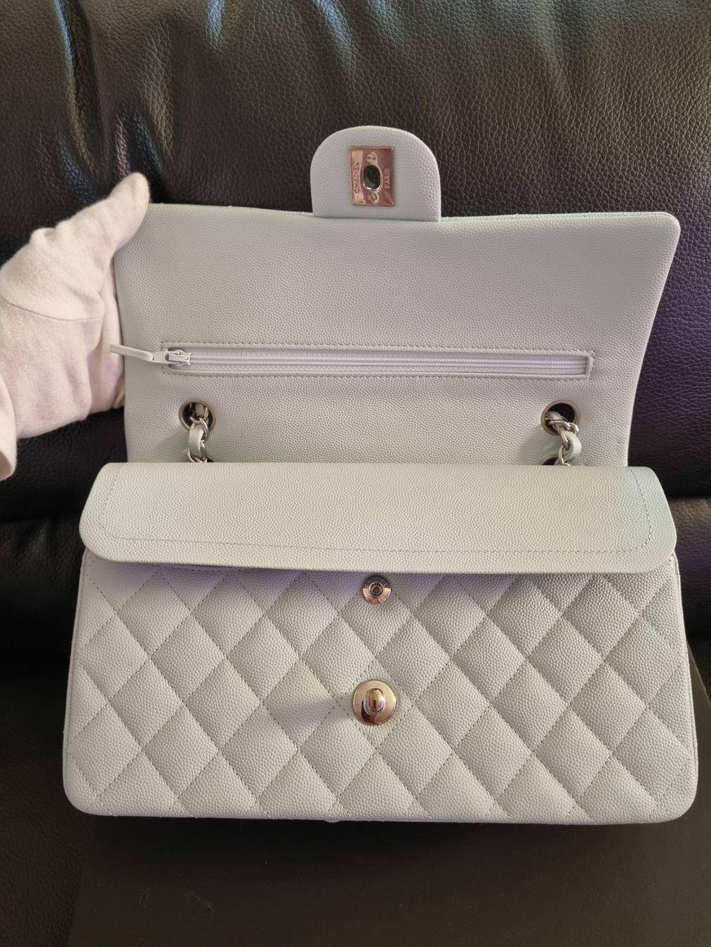 Chanel Borse da donna: Chanel  Classic blue cavier with silver handware🩵 Medium – Nuovo (secondo la descrizione) da Zürich venduto da Stila17 6