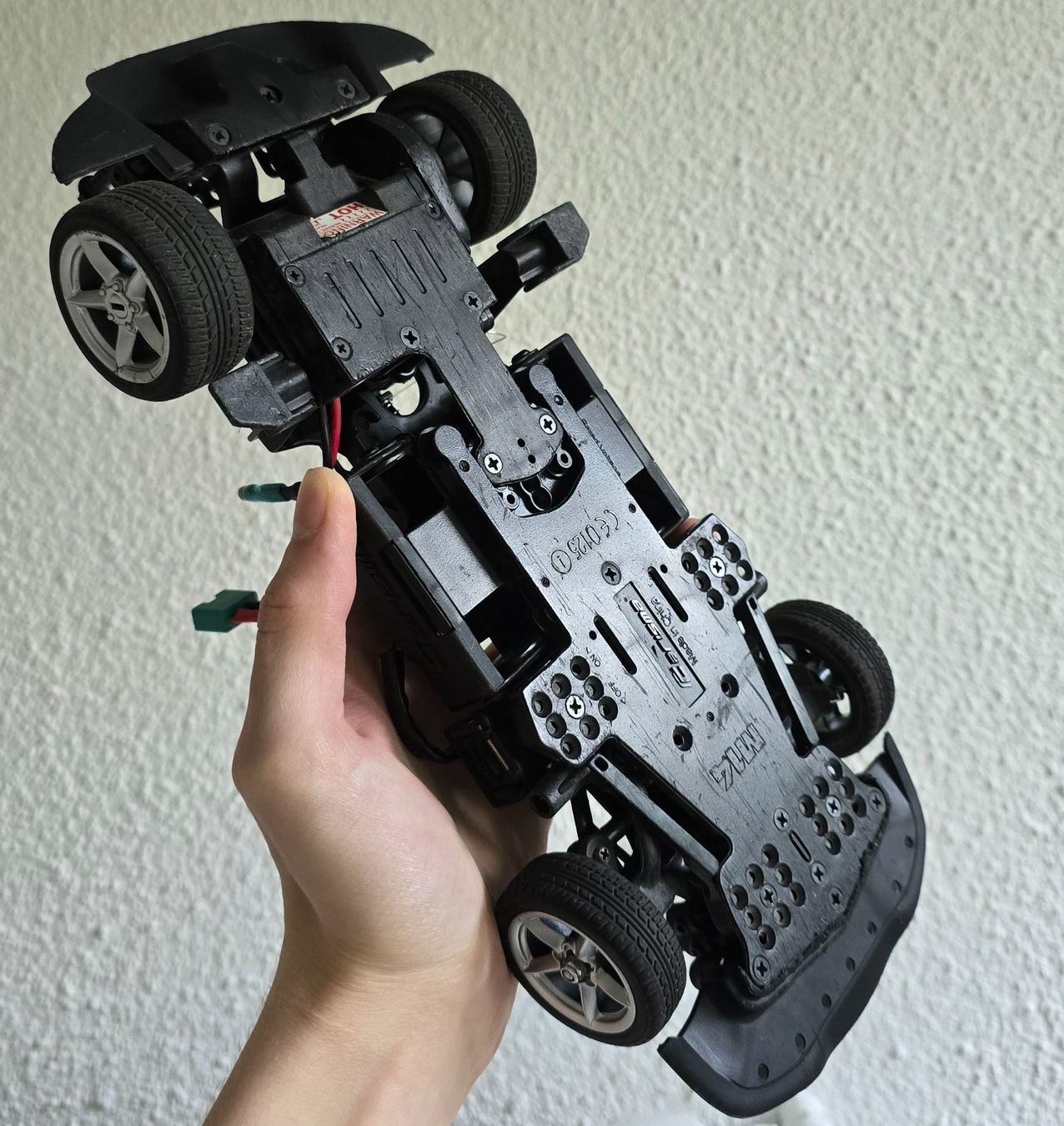 Modellismo RC: Carisma RC-Auto im Ferrari-Design – Difettoso da Wallisellen venduto da adrian.w.19 6