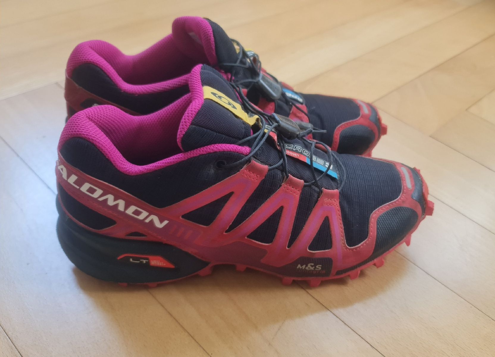 Scarpe da donna: Trekkingschuhe Salomon Gr. 36 2/3 – Usato da Kriens venduto da ..stx.. 2