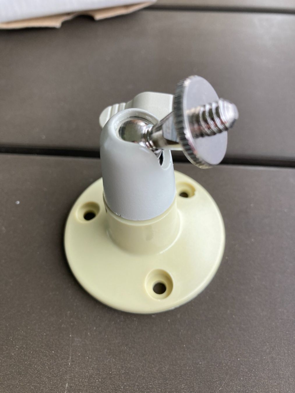 Supporti a parete: Kamerahalter in weiss/beige – Nuovo e nell'imballaggio originale da Hünenberg venduto da Electron0