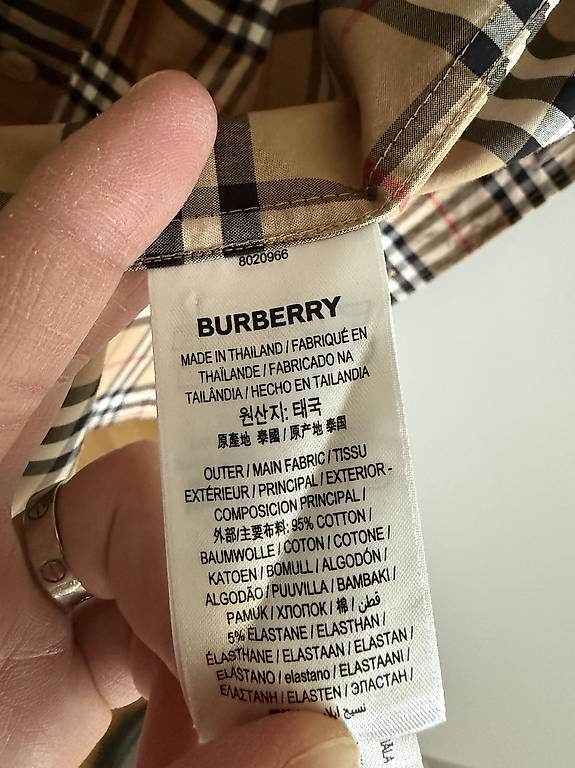 Camicette: Burberry Hemd  – Usato da Niederwangen BE venduto da taygun 2
