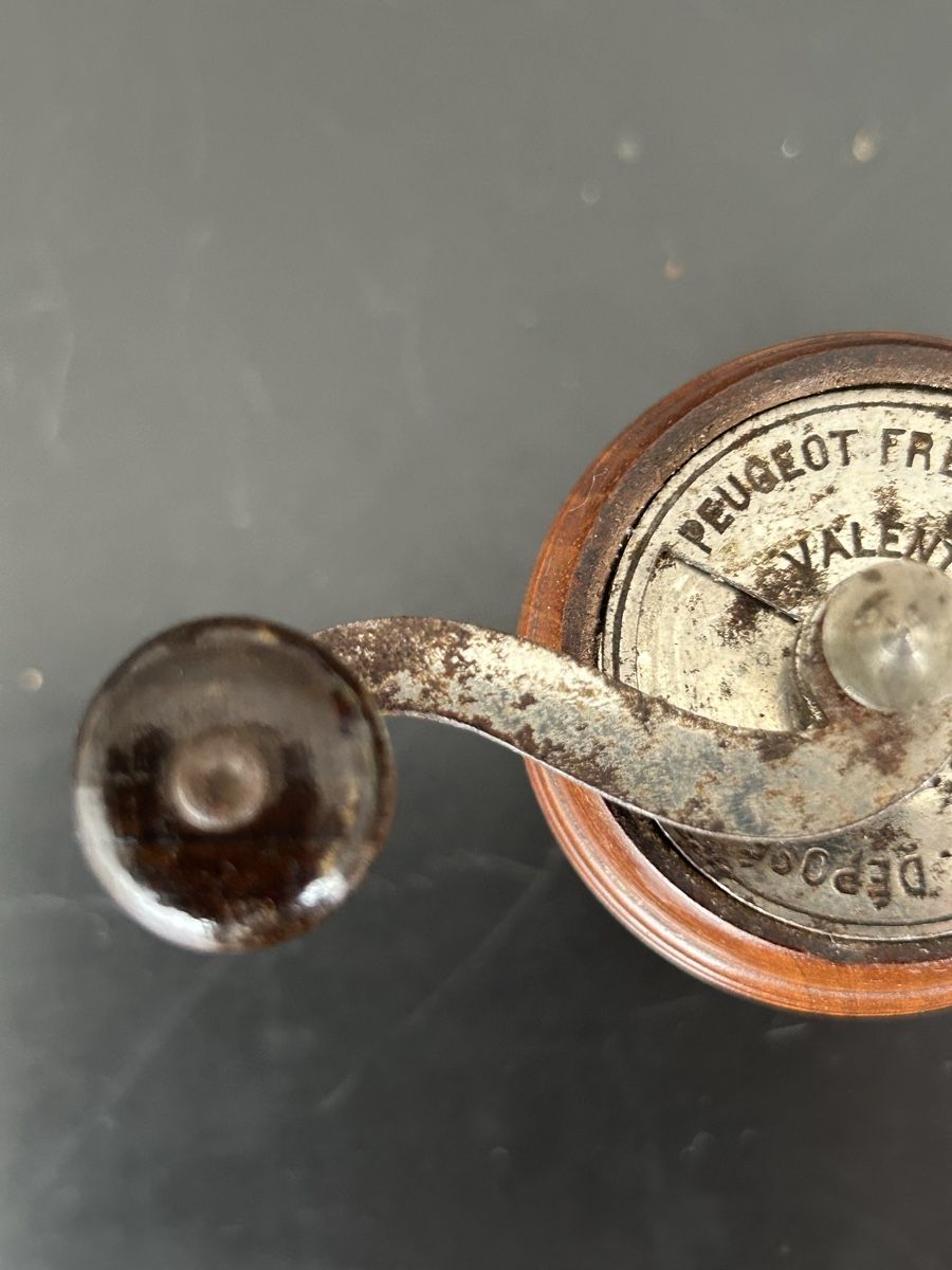 Elettrodomestici da cucina: Antike FRERES PEUGEOT Pfeffermühle – Usato da Zumikon venduto da tuna007 3