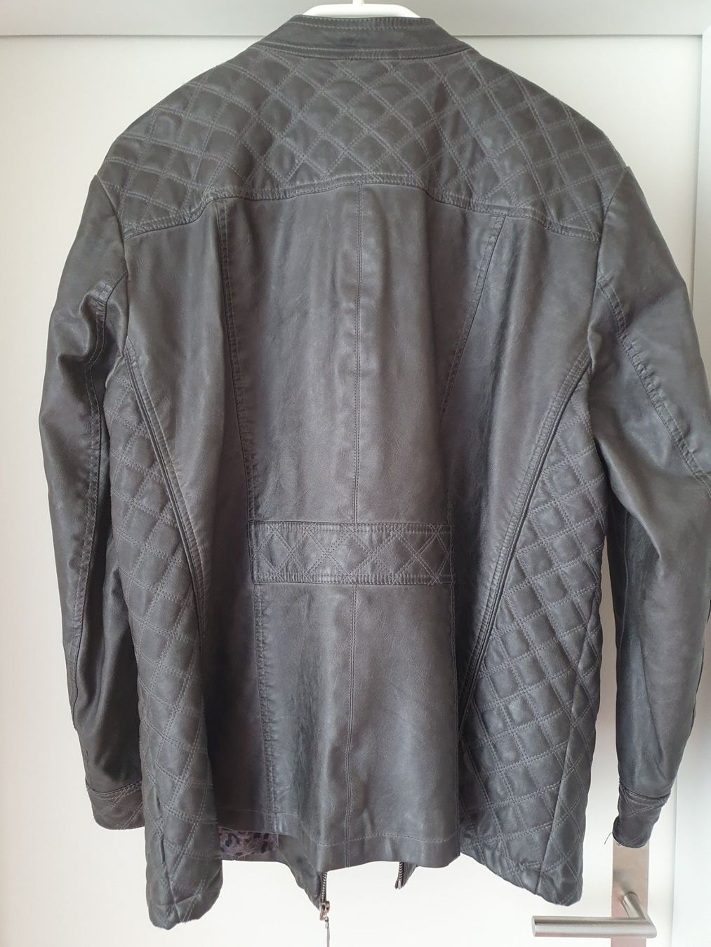 C&A Giacche: Leichte Kunstlederjacke von Canda Gr. 50 Farbe Schlamm – Usato da Zweidlen venduto da Shubli 4
